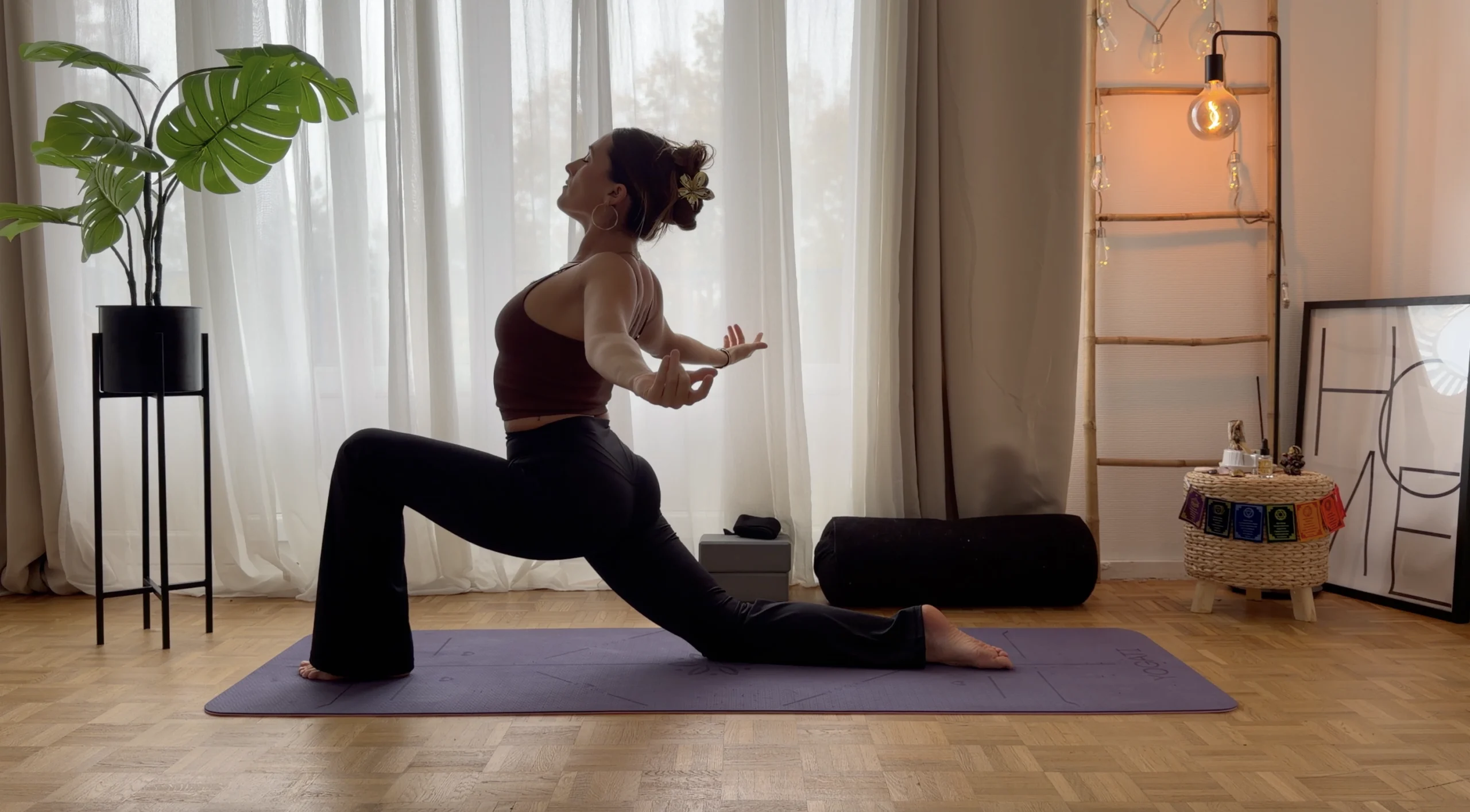 image mouvement bras yoga