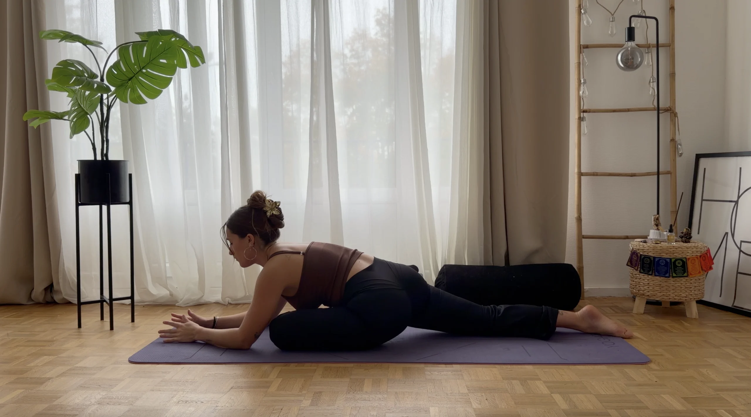 posture pigeon en yoga