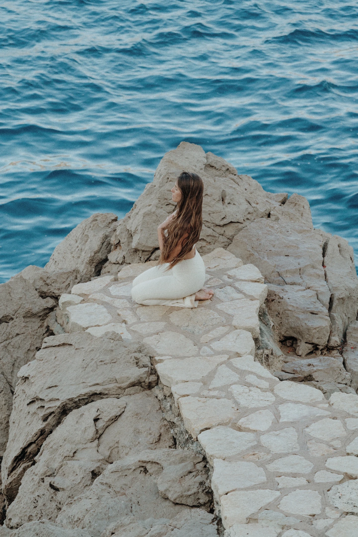 Clarasana - La rencontre avec le yoga