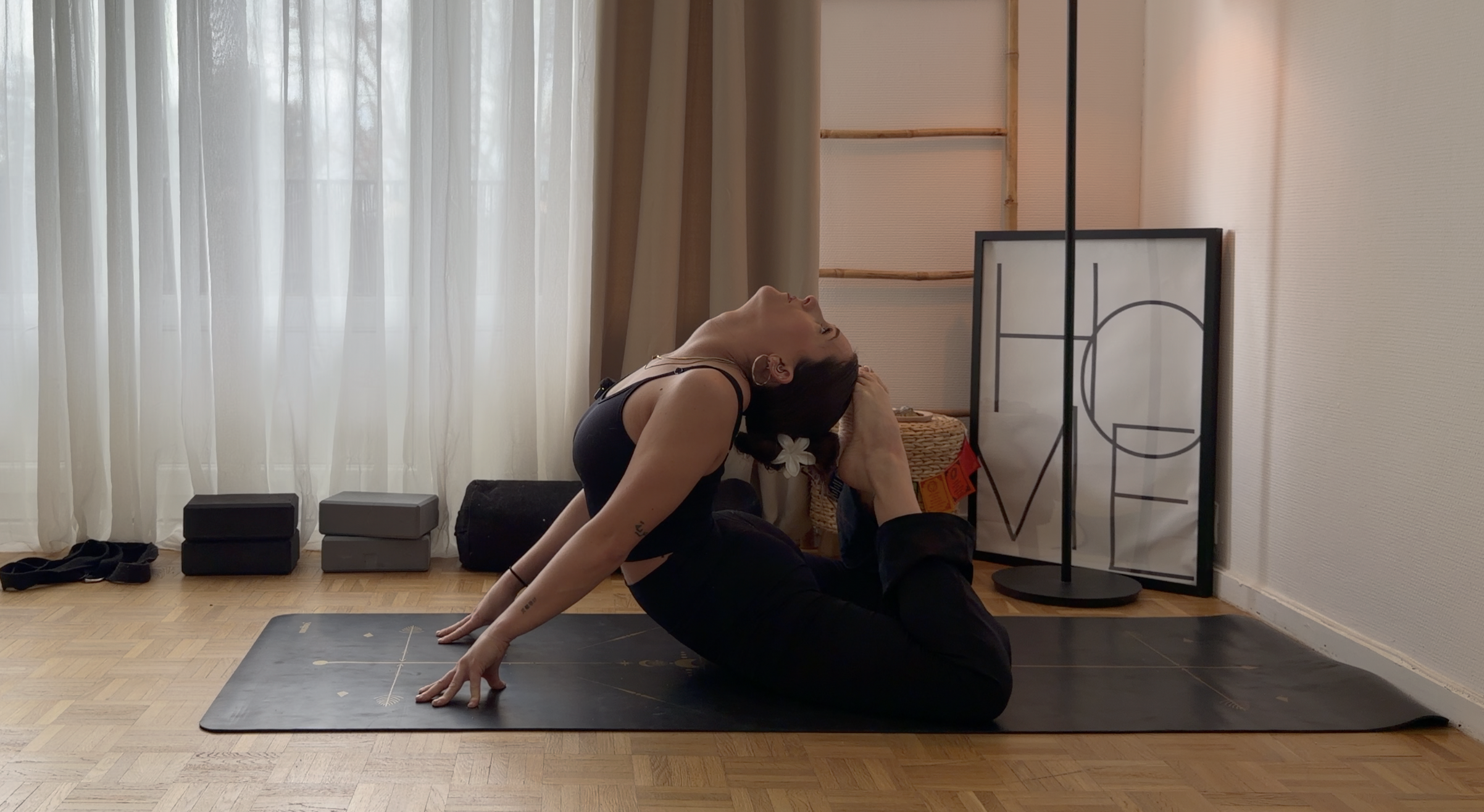 posture du serpent yoga